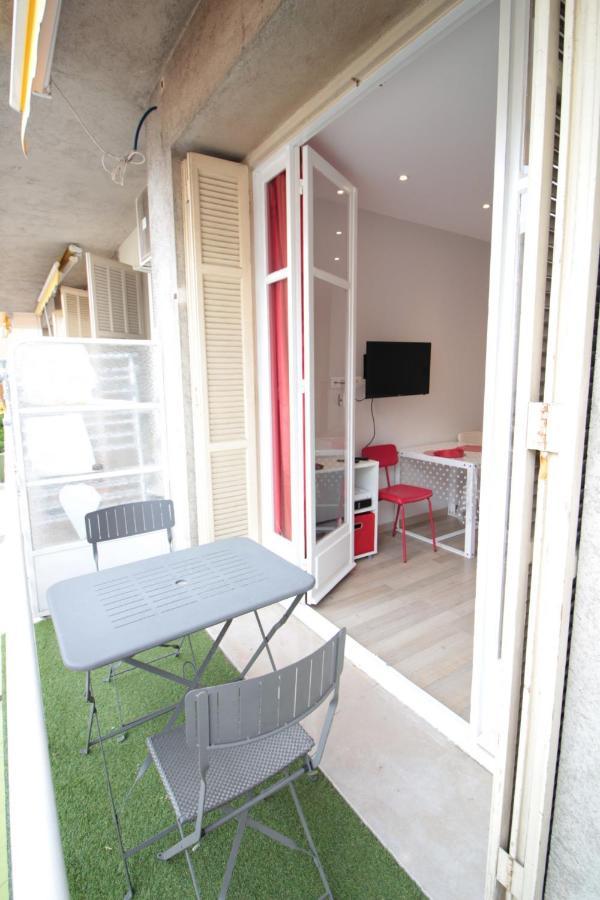 Red Buffa Appartement *