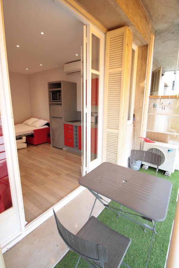 Red Buffa Appartement *